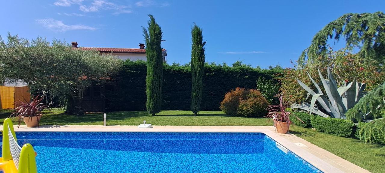 Villa Agava ウマグ エクステリア 写真